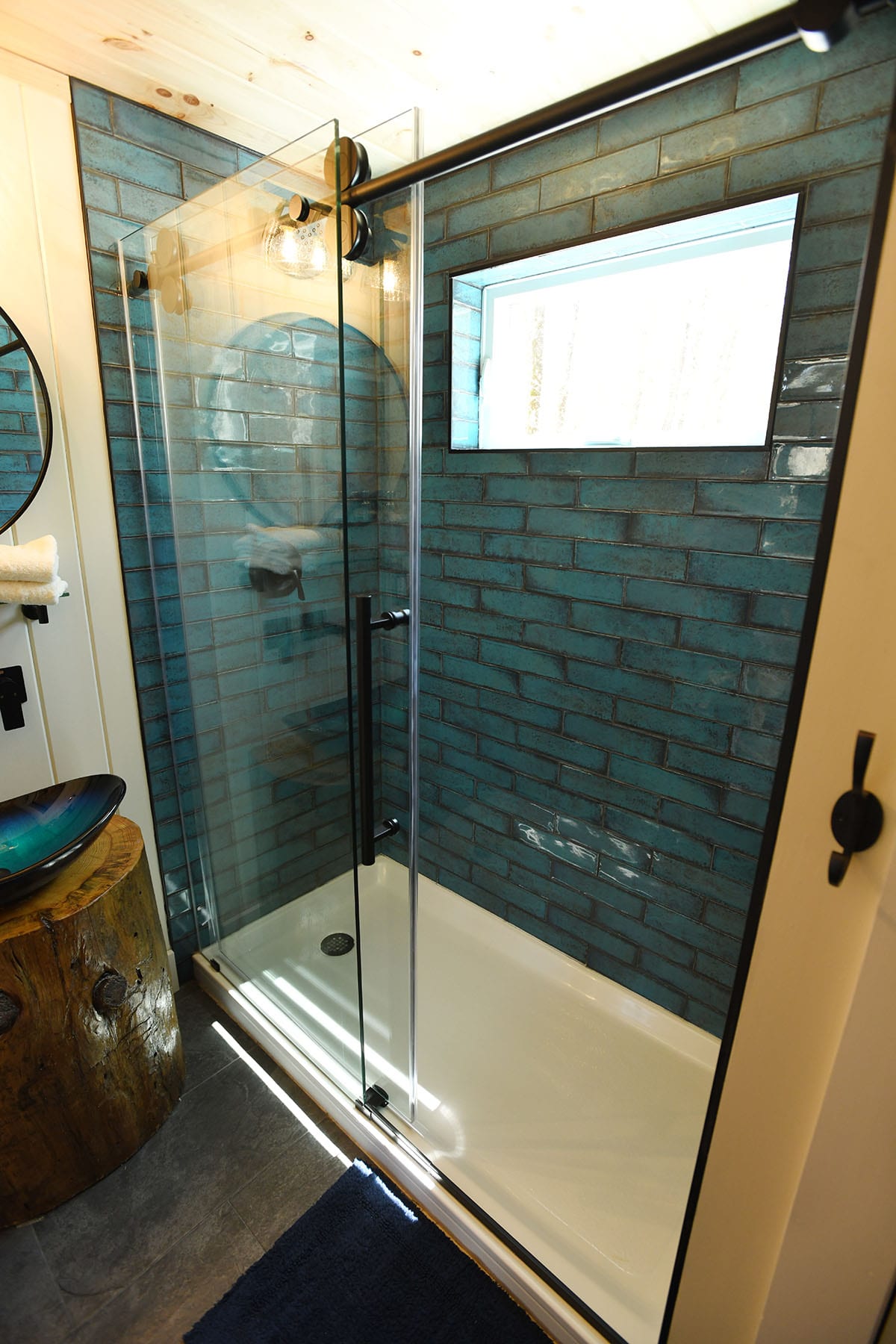 Skyframe bathroom