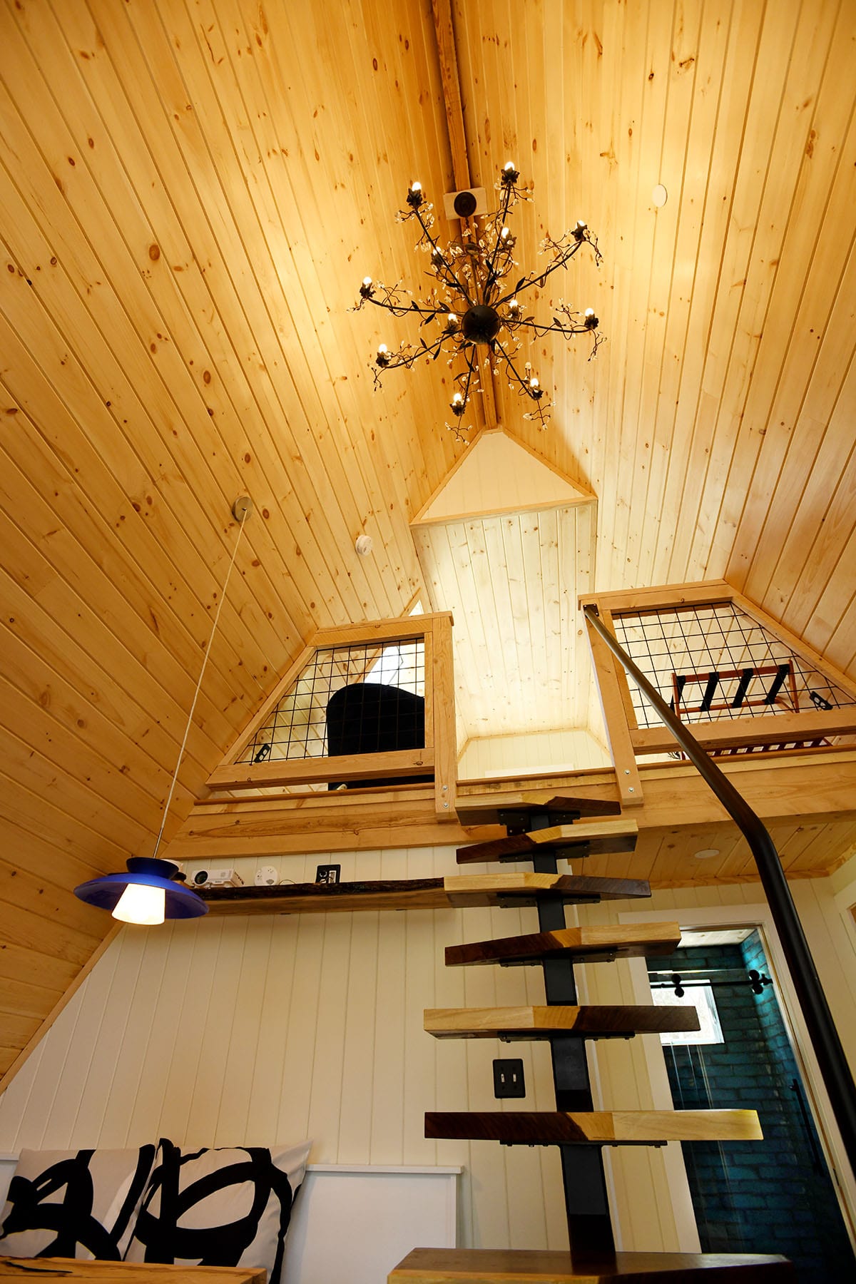 Skyframe chandelier