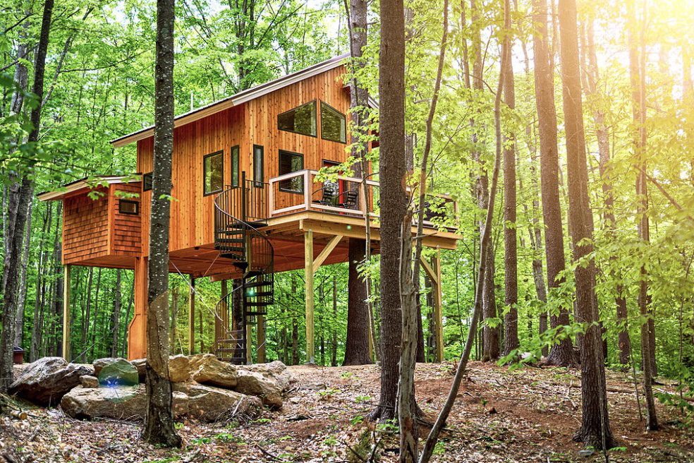 Beautiful, sustainable tree house tiny home in Maine woods