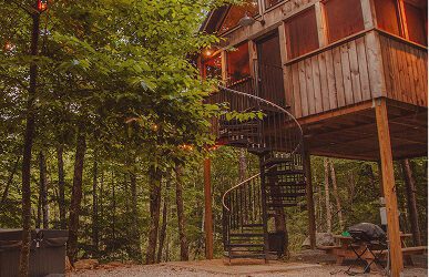 Eco-Luxury in Maine: How Purposely Lost is Pioneering Sustainable Vacationing